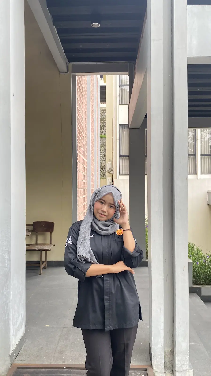 Foto Kepala Divisi Sekretaris